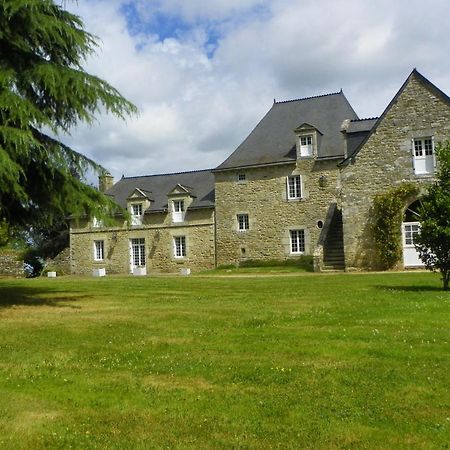 Manoir De Saint-Fiacre Bed & Breakfast Malansac ภายนอก รูปภาพ