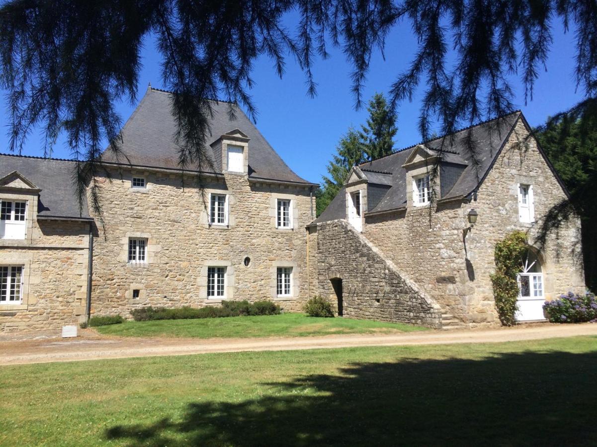 Manoir De Saint-Fiacre Bed & Breakfast Malansac ภายนอก รูปภาพ