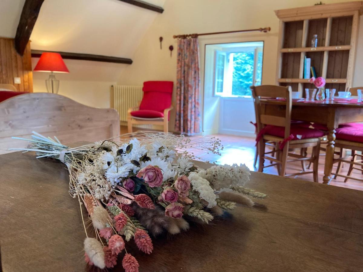 Manoir De Saint-Fiacre Bed & Breakfast Malansac ภายนอก รูปภาพ
