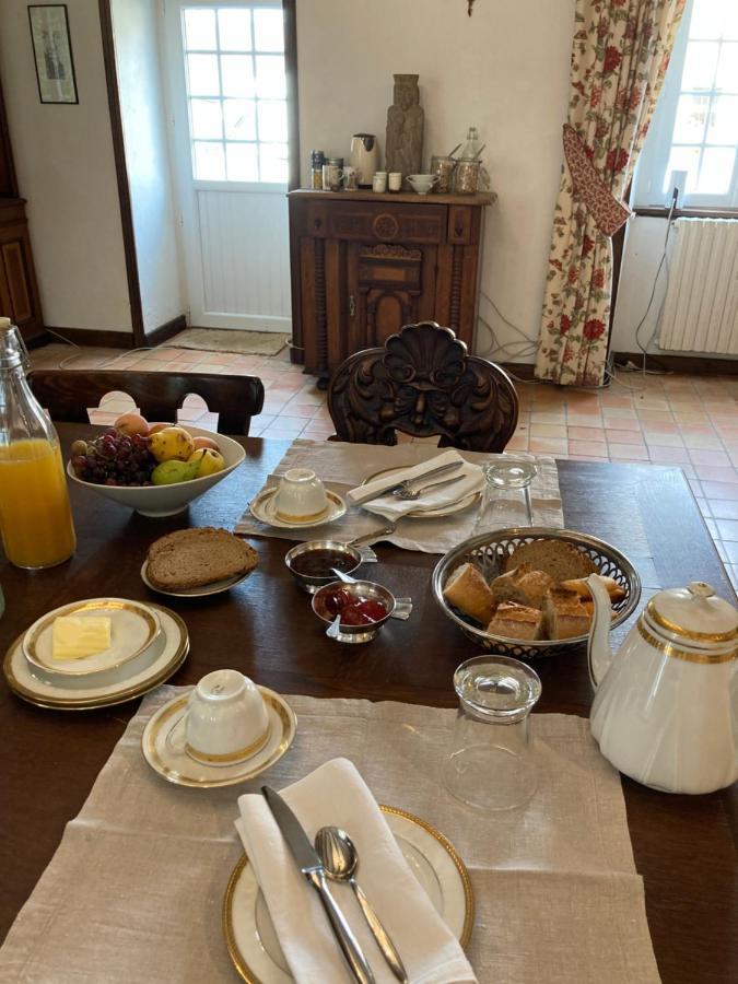 Manoir De Saint-Fiacre Bed & Breakfast Malansac ภายนอก รูปภาพ