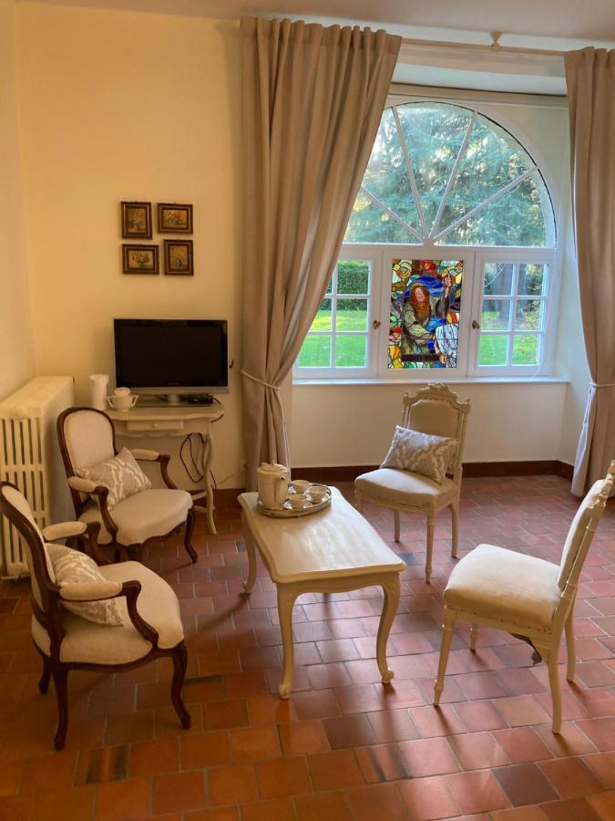 Manoir De Saint-Fiacre Bed & Breakfast Malansac ภายนอก รูปภาพ