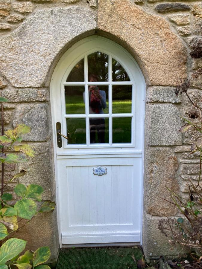 Manoir De Saint-Fiacre Bed & Breakfast Malansac ภายนอก รูปภาพ