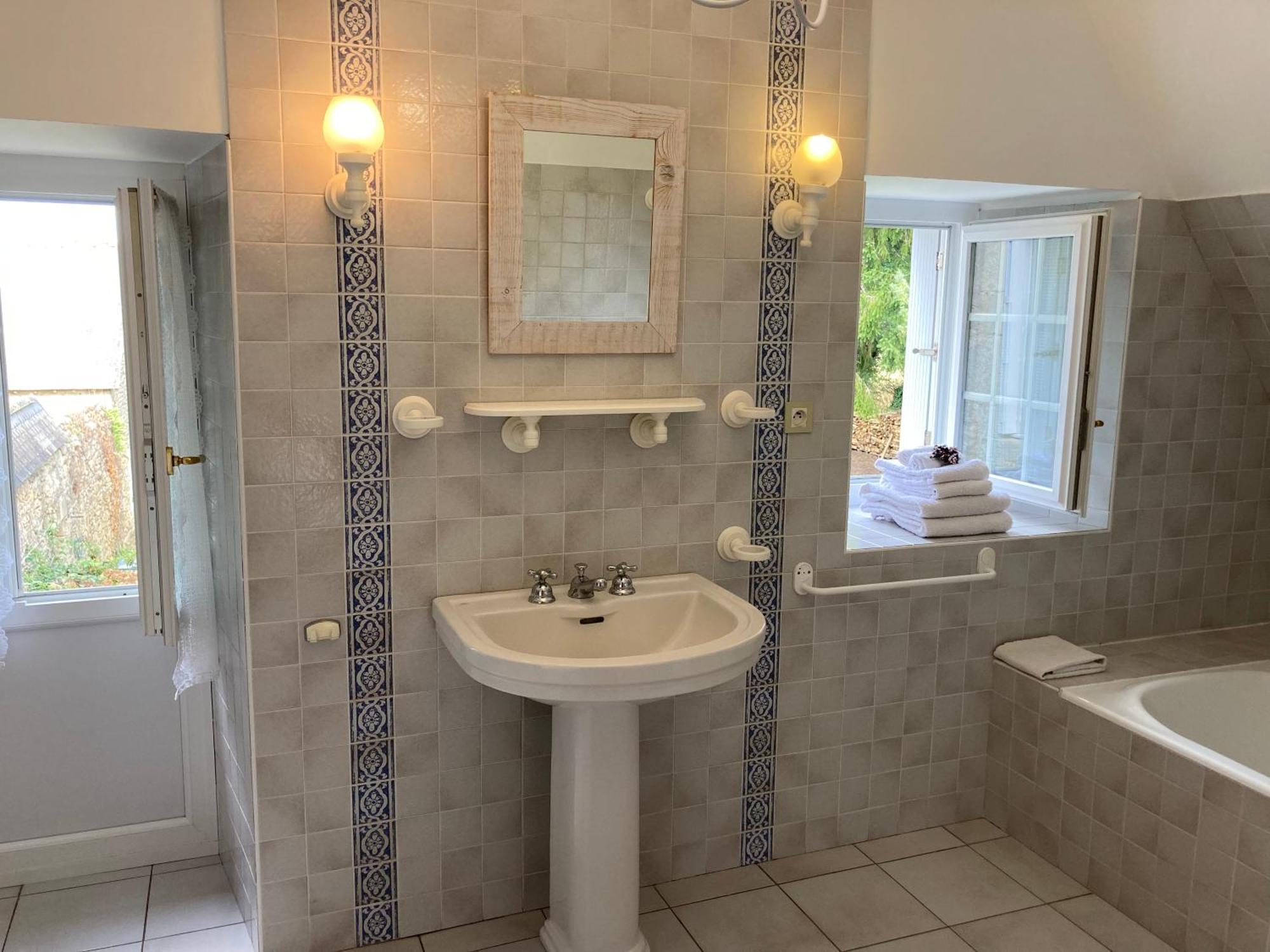 Manoir De Saint-Fiacre Bed & Breakfast Malansac ภายนอก รูปภาพ